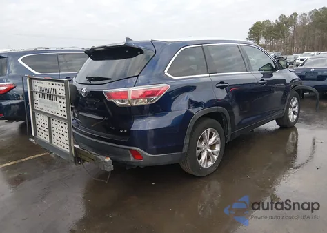 2015 Toyota Highlander Xle V6 z USA, uszkodzony, nr VIN 5TDKKRFH2FS095719
